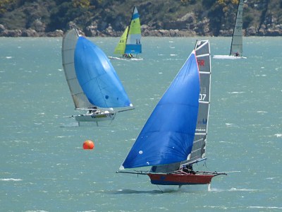 R565 - 92MoreFM - R607 - TheVirtual - Foiling Kites