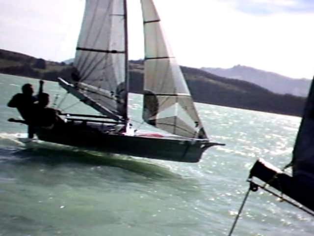L3 on foils passing TheVirtual to leeward L3 on foils passing TheVirtual to leeward