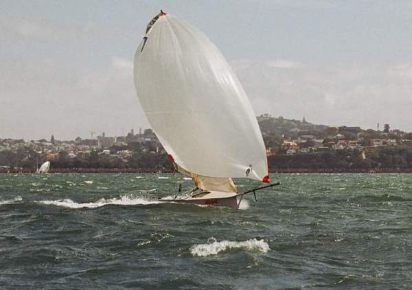 Bax Nathan Bax and Roger Barnes kite Leander 2004