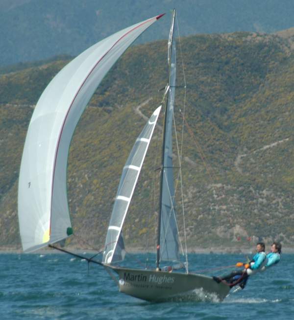Martin Hughes Paul MacIntosh and Kenny Fyfe kite