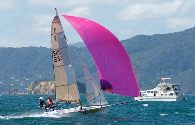 R565 - 92 MoreFM - Steve MacIntosh and Tony Park - M2M1542
