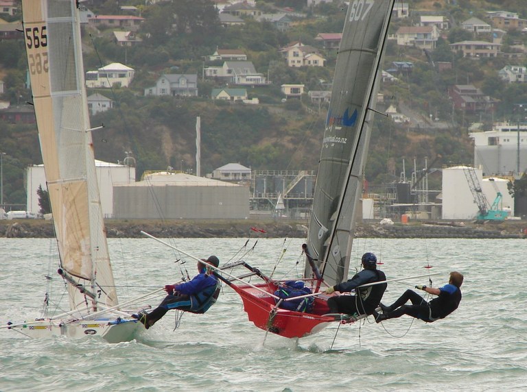 R565 92MoreFM and R607 TheVirtual starting