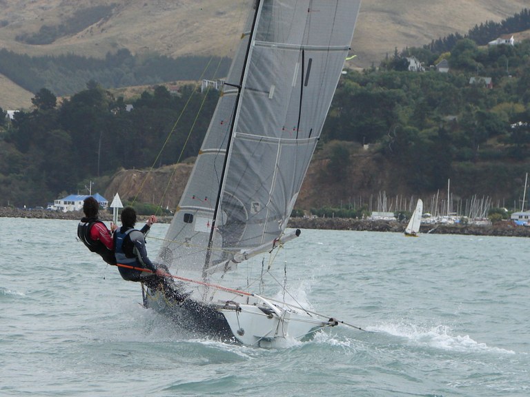 R569 Blue - Zoo James Collet and Nick James