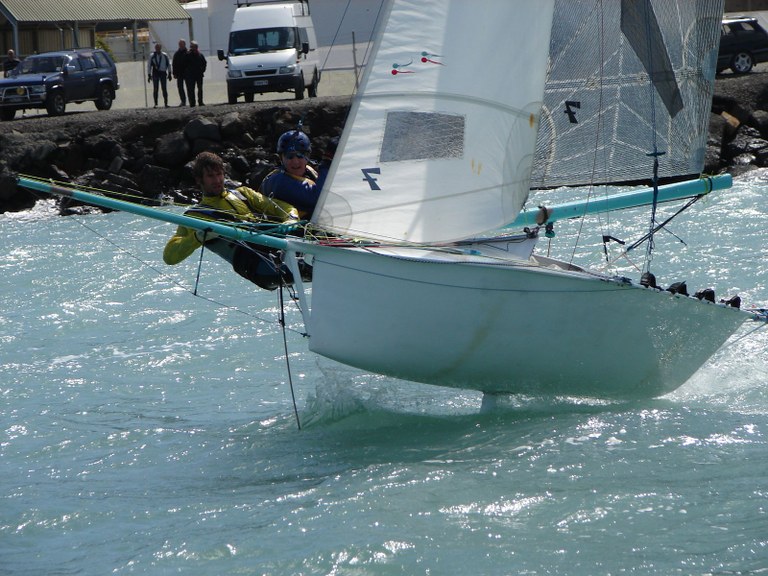 R589 Merde - David Pairman and Steve Fortune