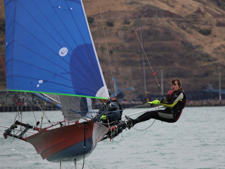 R607 TheVirtual - Paul Roe and Jess Hix