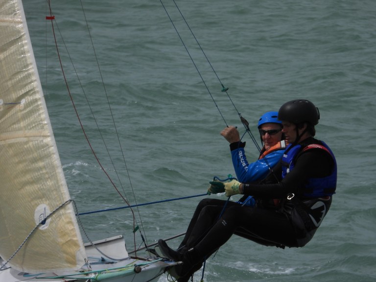 On the wind R589 - Merde - David Pairman and Owen Daniell
