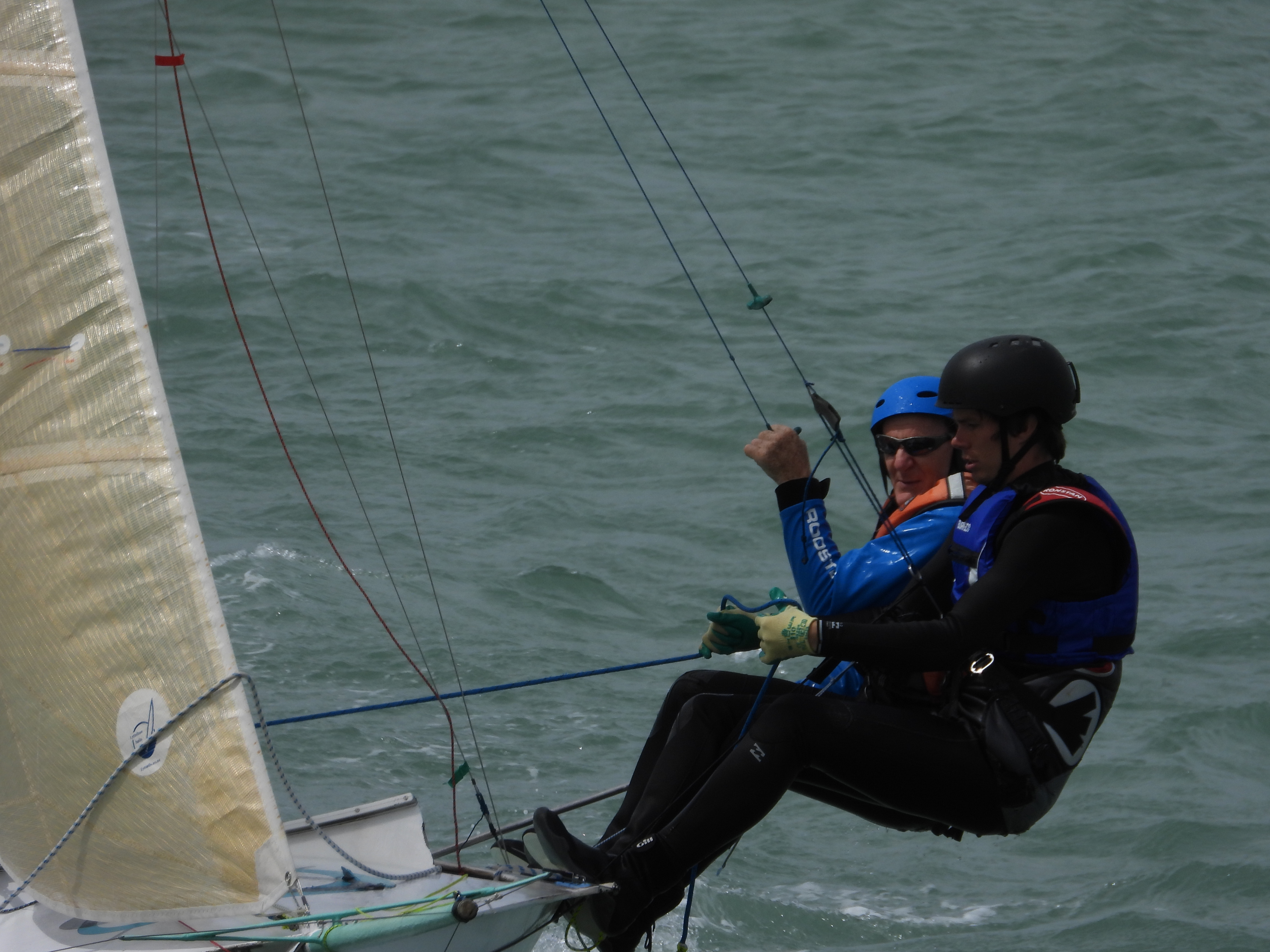 On the wind R589 - Merde - David Pairman and Owen Daniell
