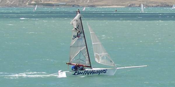 Daniel Folter and Paul MacGibbon R594 Bulley Hayes carbon glass mast tip broken