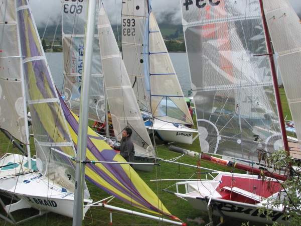 R Fleet rigging in Wanaka  Nov 2006